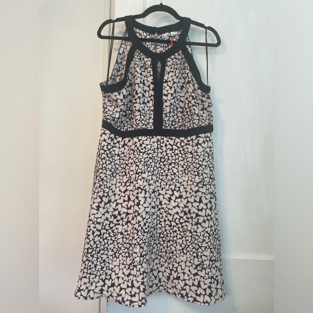 New with tags ELLE DAME DE LA FLEUR HEART‎ DRESS